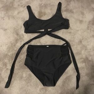 NWOT black high waisted cross tie bikini